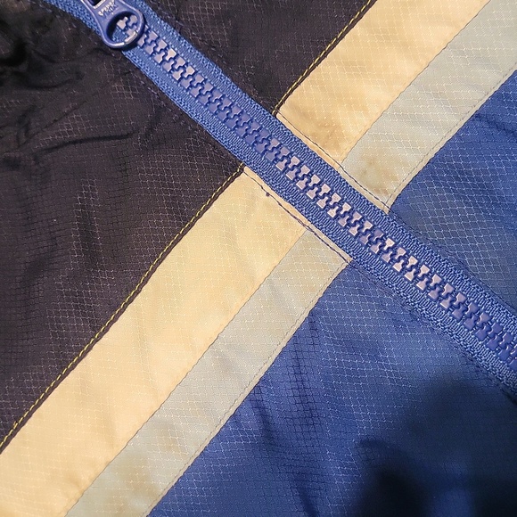 Old Navy winter coat, 18-24 months, blue with lime green lining 📦 - Picture 4 of 4